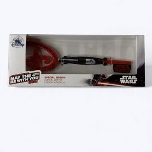 Disney Star Wars Collectible Key May the 4th Be With You 2021 Special Ed Vader
